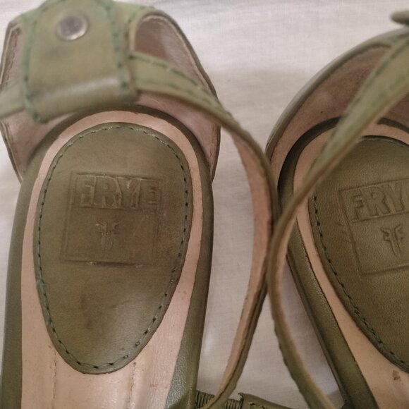 FRYE Laurel Flower T-Strap Sandal - Picture 6 of 13